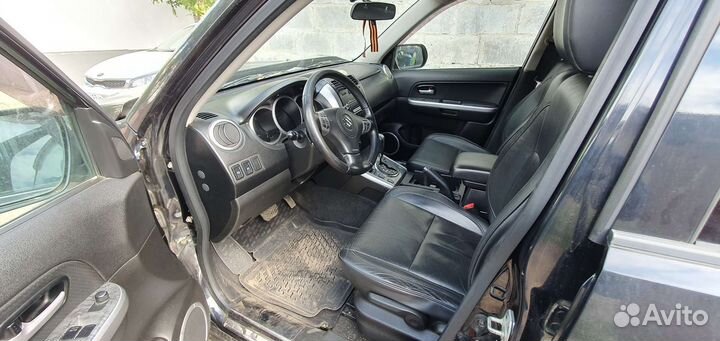Suzuki Grand Vitara 2.4 AT, 2008, битый, 200 000 км