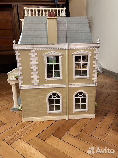 Игрушечный дом Grand Hotel Sylvanian Families