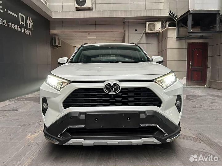 Toyota RAV4 2.0 CVT, 2021, 30 000 км