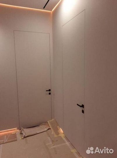 Скрытая дверь под покраску