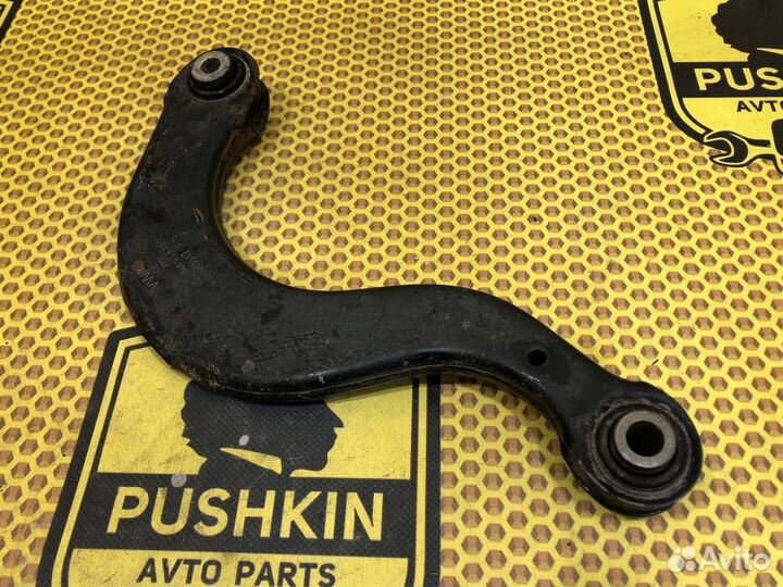 Рычаг подвески лодочка задний левый Skoda Superb