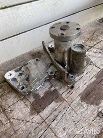 Помпа ford focus 3