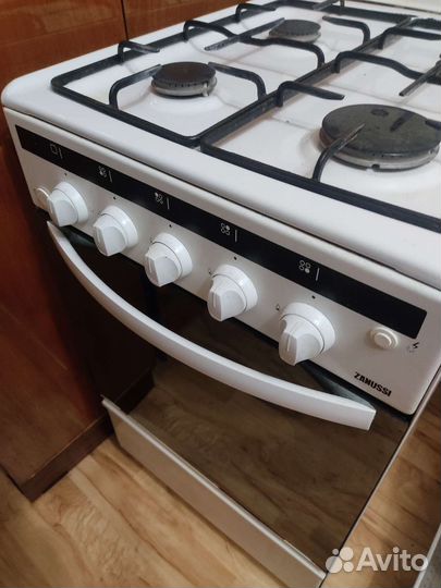 Газовая плита бу zanussi ZCG 568 GW