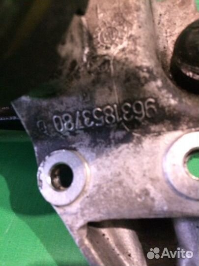 Опора двигателя правая Ситроен С5, Citroen C5