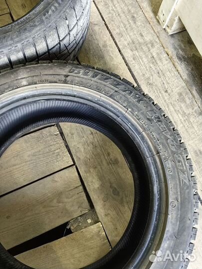 Bridgestone Blizzak Revo GZ 225/50 R17