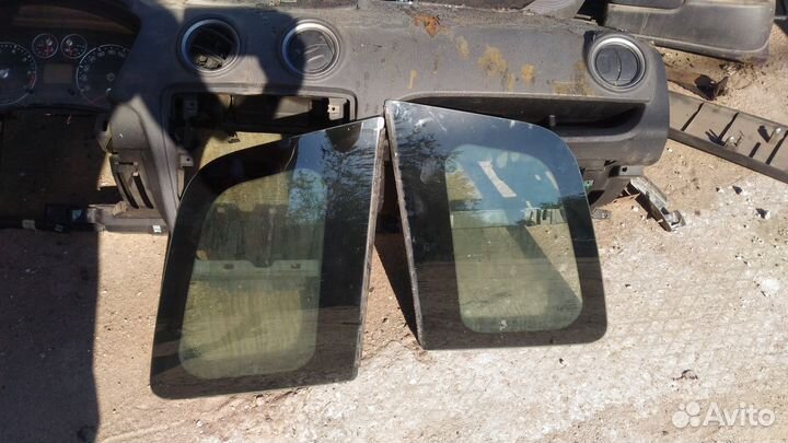 Задние форточки Ford Fusion