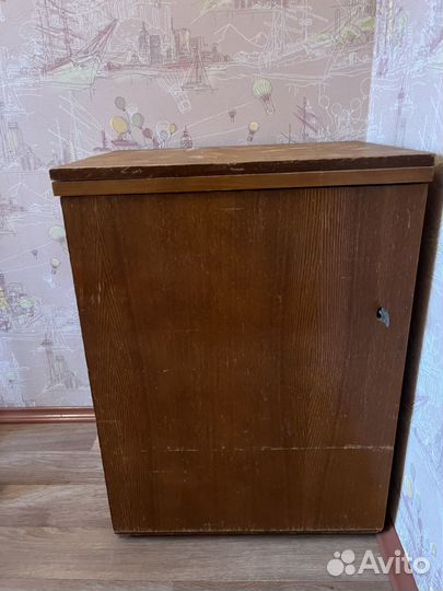 Швейная машинка Чайка