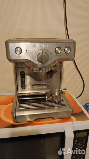 Продам рожковую кофемашину bork