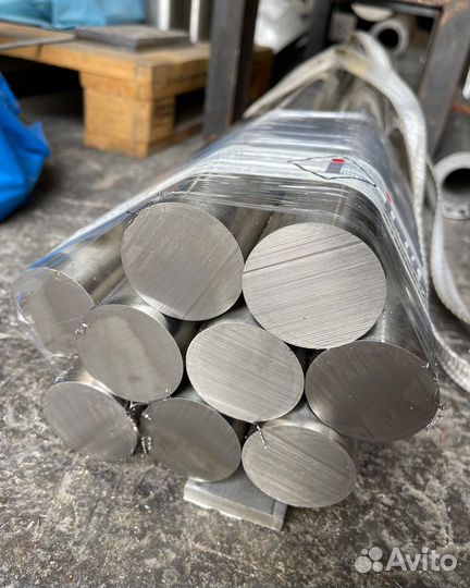 Горячекатаный круг из конструкционной сортовой стали 105, марка Ст45