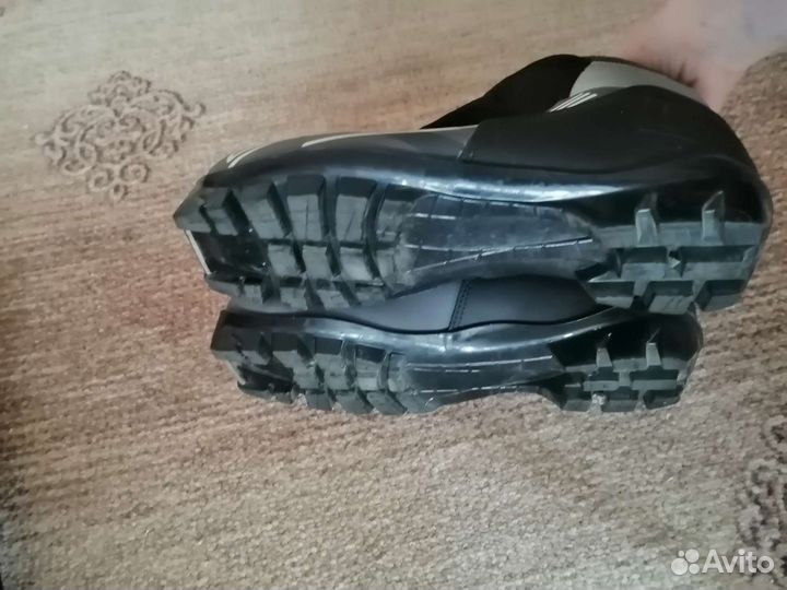 Лыжные ботинки spine