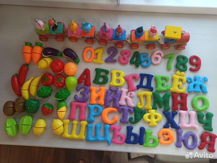 Развивающие игрушки пакетом