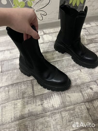 Ботинки демисезонные женские 39
