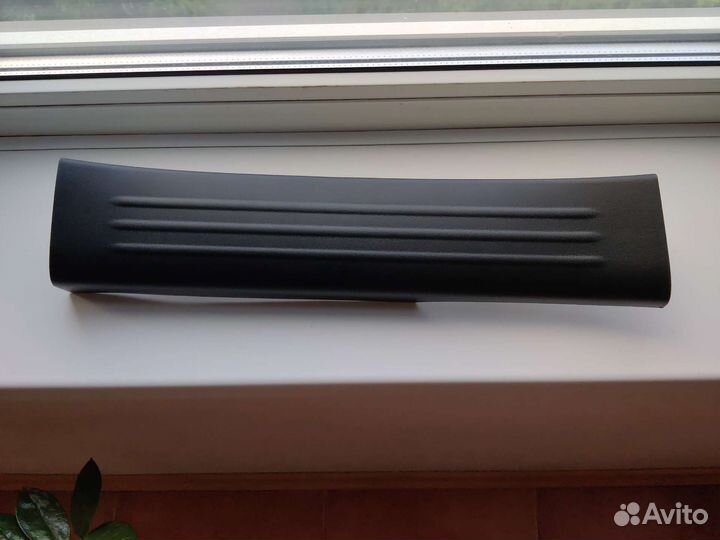 Накладка правая внутренняя на Мазду сх-5