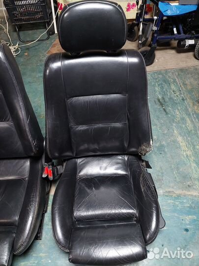 Передние сиденья opel astra G Recaro кожа