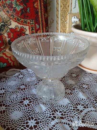 Ваза для фруктов на ножке хрусталь
