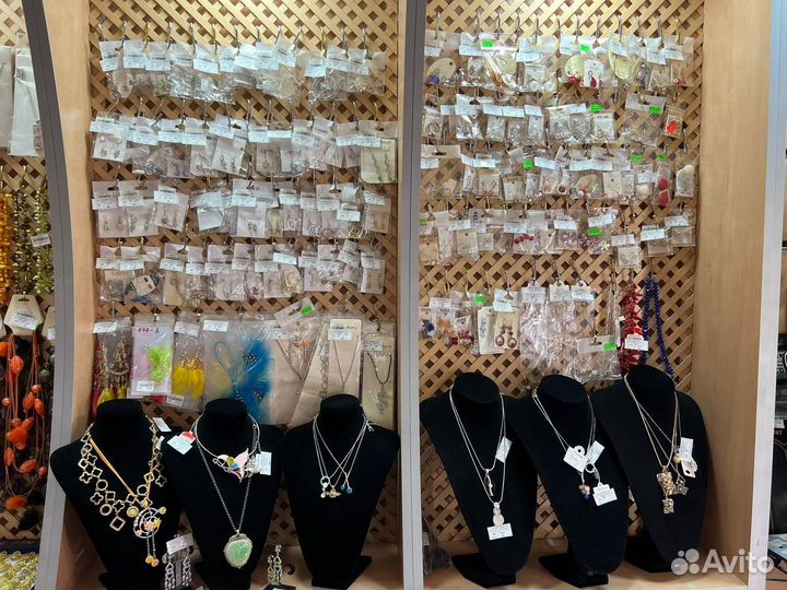 Серьги в форме капельки стразы Сваровски