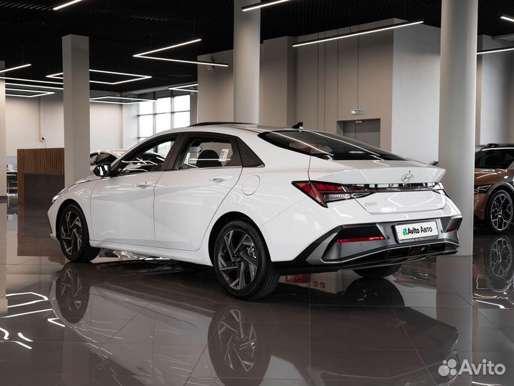 Hyundai Elantra 1.5 CVT, 2024, 115 км