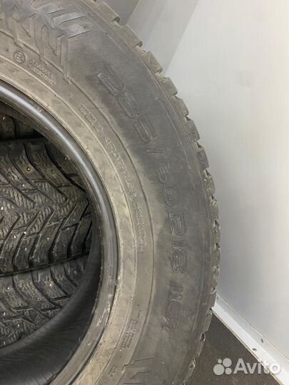 Nokian Tyres Hakkapeliitta 8 SUV 285/60 R18 116T