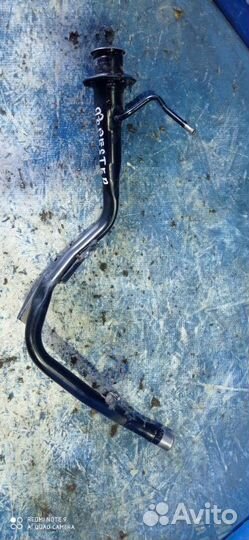 Заливная горловина бензобака Subaru Forester S12