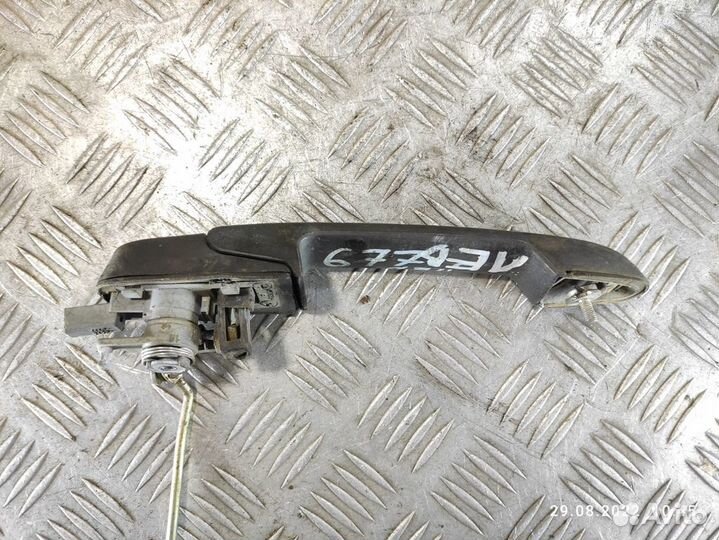 Ручка двери передней левой Vaz Niva