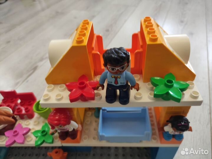Конструктор Lego duplo Семейный дом 10835