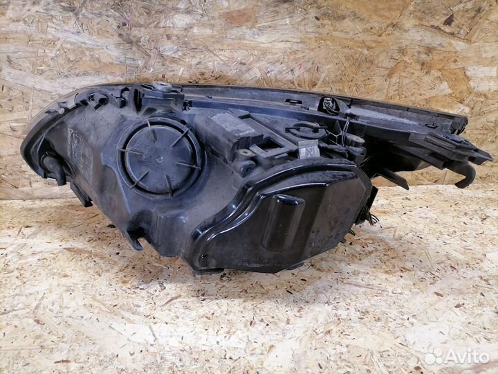 Фара правая BMW 5 E60 дорест ксенон