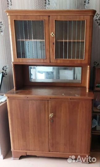 Старинный буфет