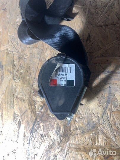 Ремень безопасности задний левый Volkswagen Golf