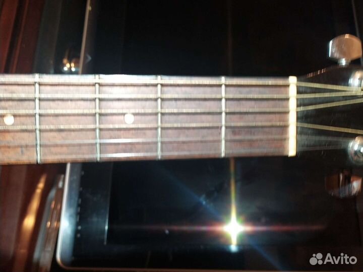 Акустическая гитара из Японии