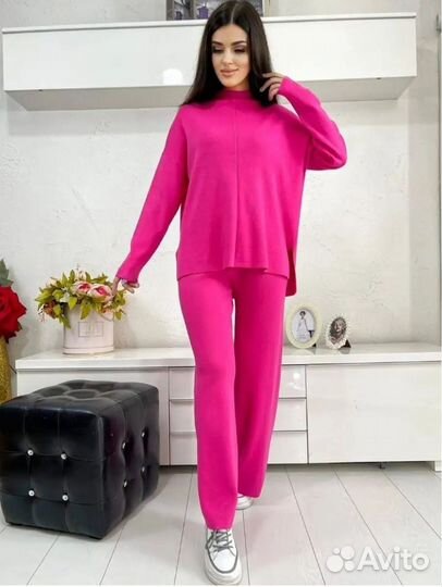 Костюм женский