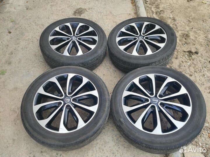 Оригинальные колеса Nissan Qashqai R18 215/55