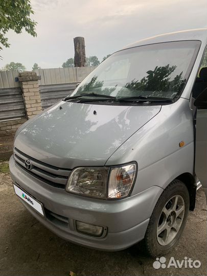 Toyota Town Ace Noah 2.0 AT, 1998, 369 000 км