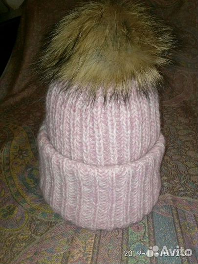 Шапка новая жен. вязаная