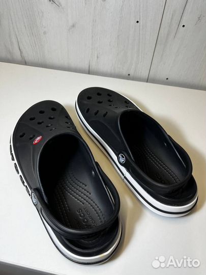 Тапочки Crocs