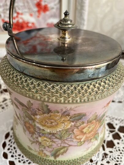 Бисквитница антикварная