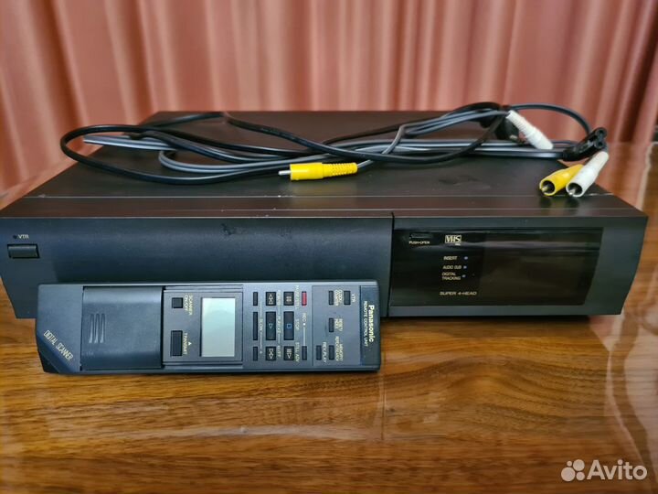 Продам видеомагнитофон Panasonic NV-J35EE