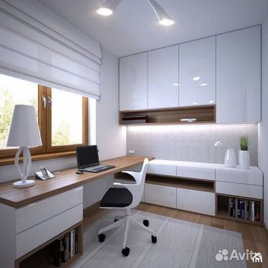 Детская рабочая зона у окна