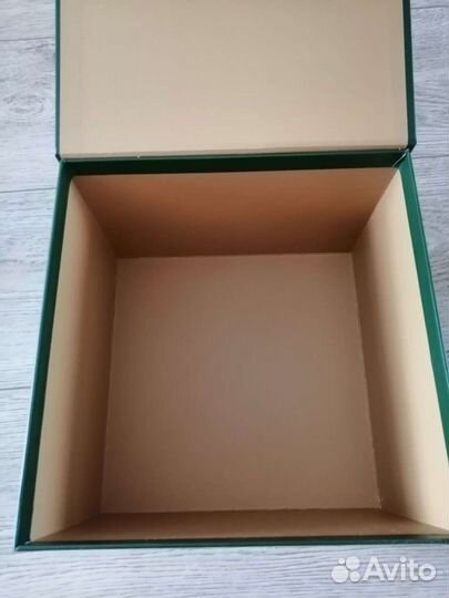 Коробка 23*23 на магниткой застежке