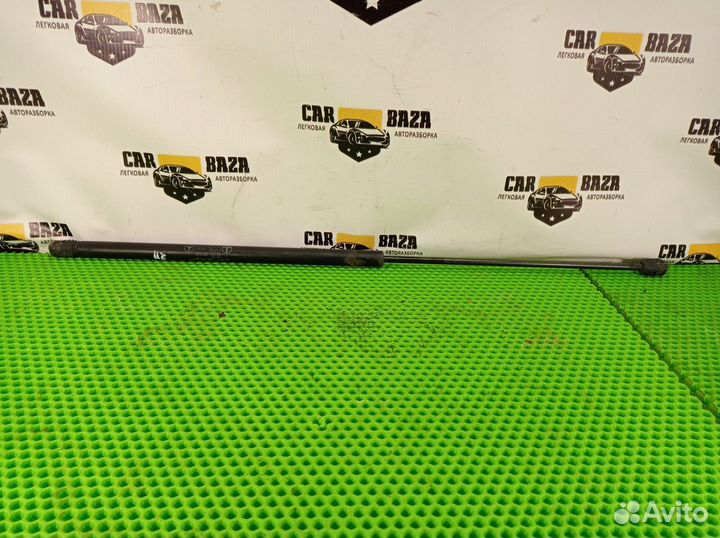 Амортизатор капота