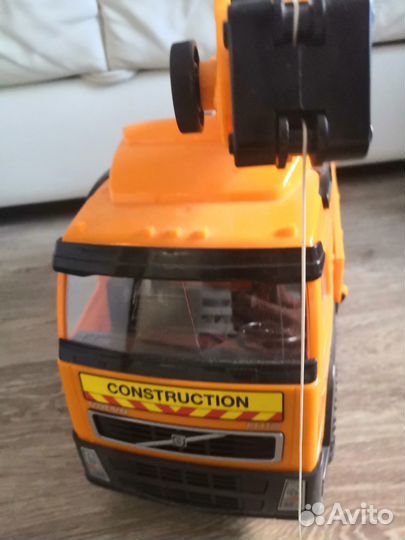 Игрушка большая машинка