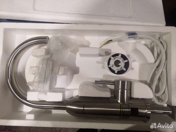 Кран проточный водонагревательный