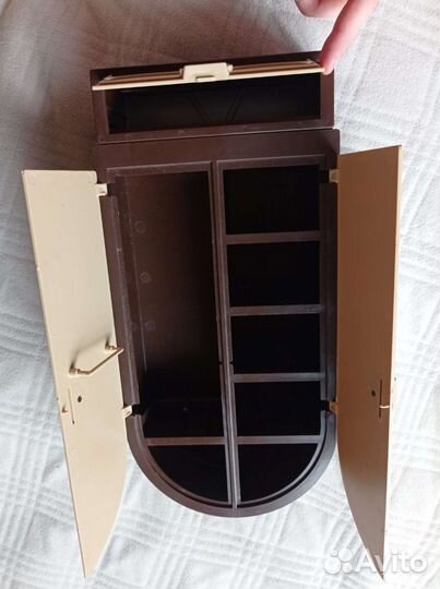 Шкаф для кукол