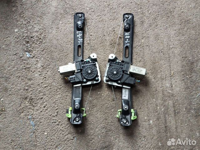 Задний стеклоподьемник BMW E90