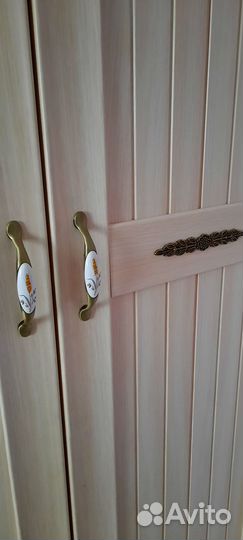 Комплект мебели в детскую