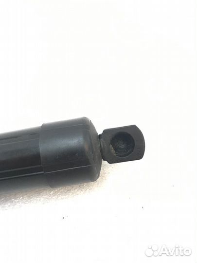 Амортизатор крышки багажника Land Rover Range