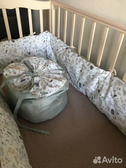 Бортики на кроватку