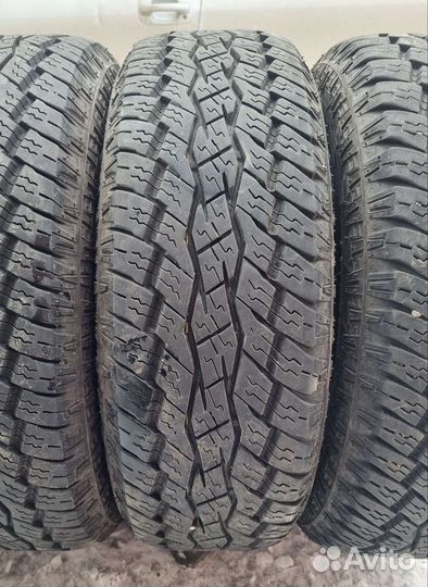 Toyo Open Country A/T Plus 215/65 R16 98H