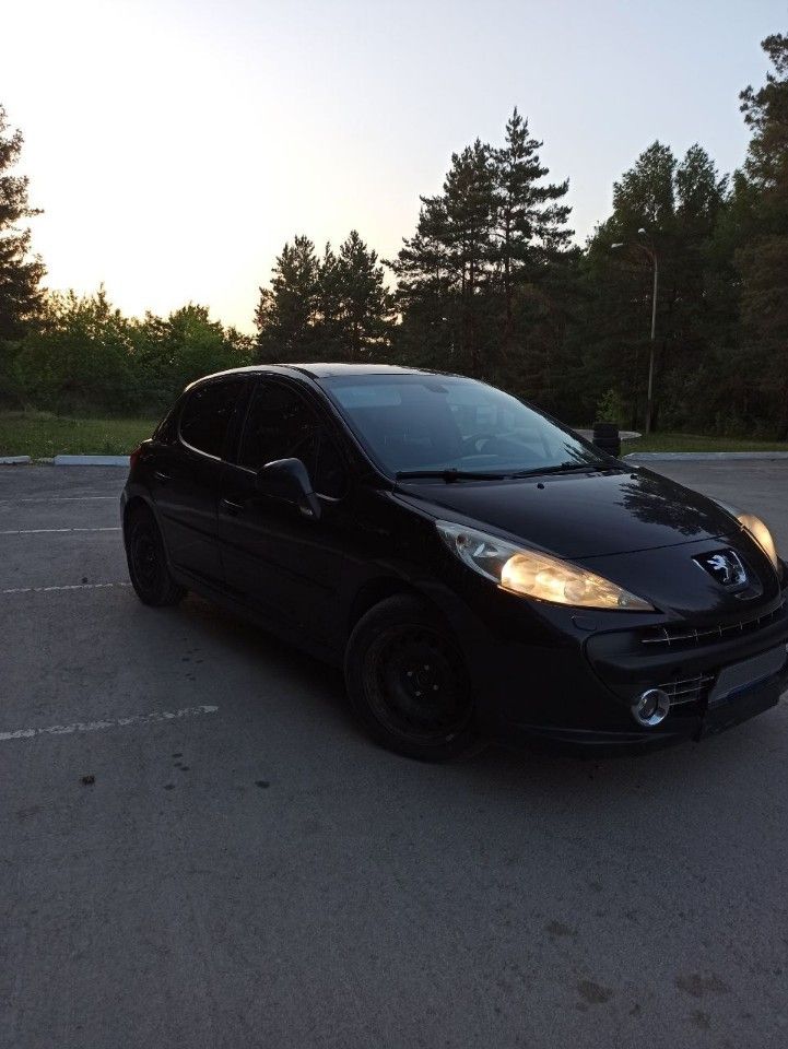 Peugeot 207: фото владельца