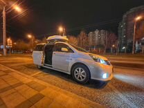 Toyota Isis 1.8 CVT, 2011, 117 000 км, с пробегом, цена 1 400 000 руб.