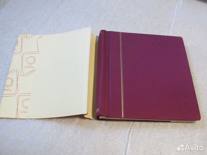 Альбом с изображениями марок Schaubek №822 Венгрия